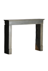Maison Leon Van den Bogaert Eleganter Kamin aus poliertem burgundischem Kalkstein – minimalistisches Design für Interieurs im Inselstil mit Nantucket-Farben