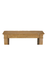 Maison Leon Van den Bogaert 19e Eeuwse Franse Schouw in Gepolijste Beige-Blonde Kalksteen – Perfect voor Vierkante Inzetten of Open Haarden