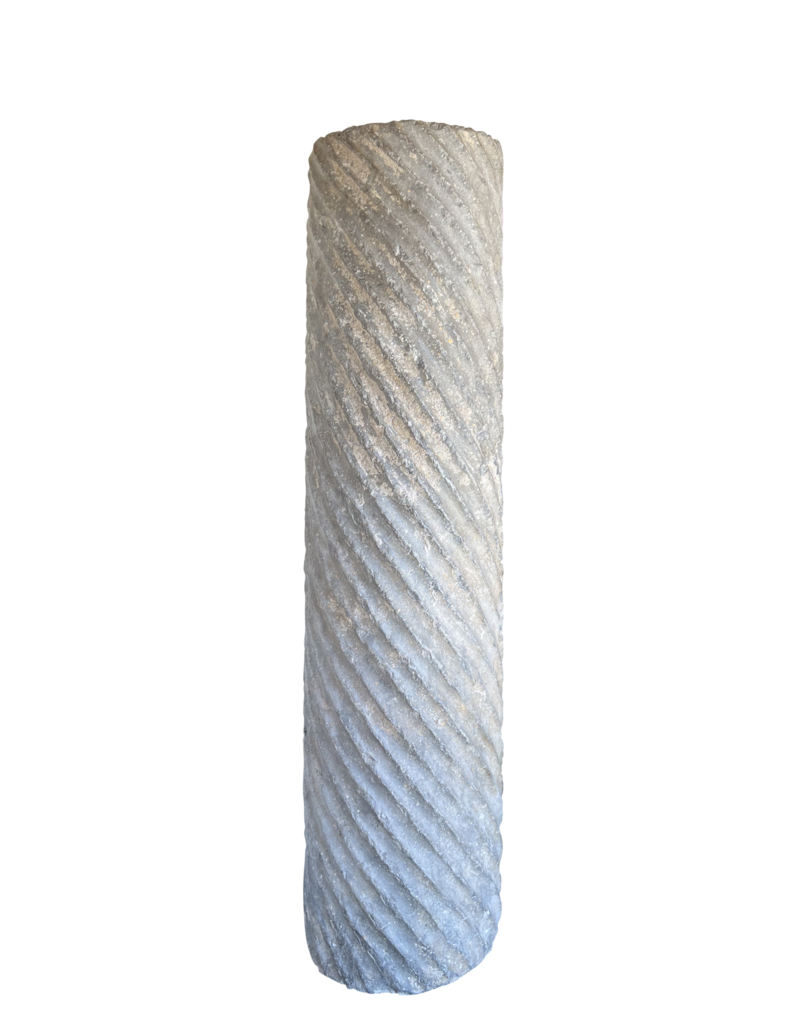 Antike Römische Säule - Grau Geädertem Marmor - 1.–2. Jahrhundert – Spiralförmig Geriffelte Architektonische Antiquität - Brutalistischem Finish