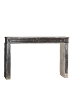 Maison Leon Van den Bogaert Exceptional Late 18th Century French Directoire Fireplace Surround in Patinated Limestone with Fine Carvings and Original Brown Surface