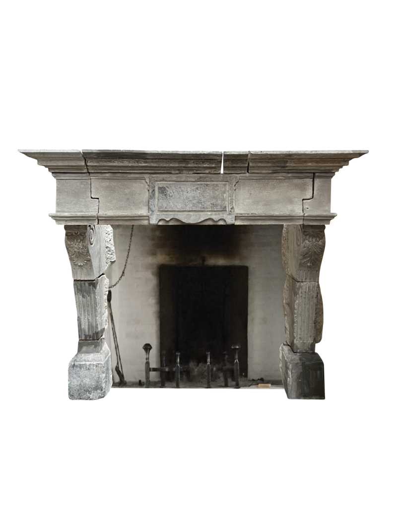 Maison Leon Van den Bogaert Antieke Franse Renaissance Kasteelschouw In Kalksteen — Tijdloze Haard Voor Moderne - Klassieke Inrichting