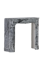 Maison Leon Van den Bogaert Pompadour Schouw in Italiaans Bleu Fleuri (Bardiglio Forito) Marmer – Elegant Antiek Voor Tijdloze Interieurs