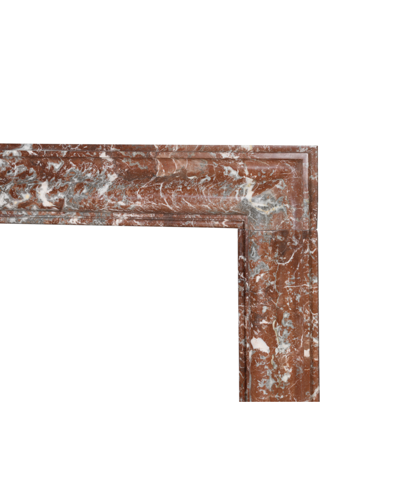 Maison Leon Van den Bogaert Authentieke 19e-eeuwse Bolection Schouw in Royal Belgian Brown Marble – Gepolijste Antieke Schouwomlijsting