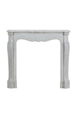 Maison Leon Van den Bogaert Auténtica Chimenea Parisina de Estilo Pompadour del Siglo XIX en Mármol Blanco