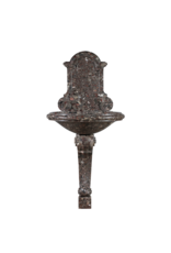 Maison Leon Van den Bogaert Exceptionnelle Fontaine Murale Française du XVIIIe Siècle en Marbre Brèche (Brèche Nouvelle) – Rare Bassin Antique pour Intérieurs de Prestige