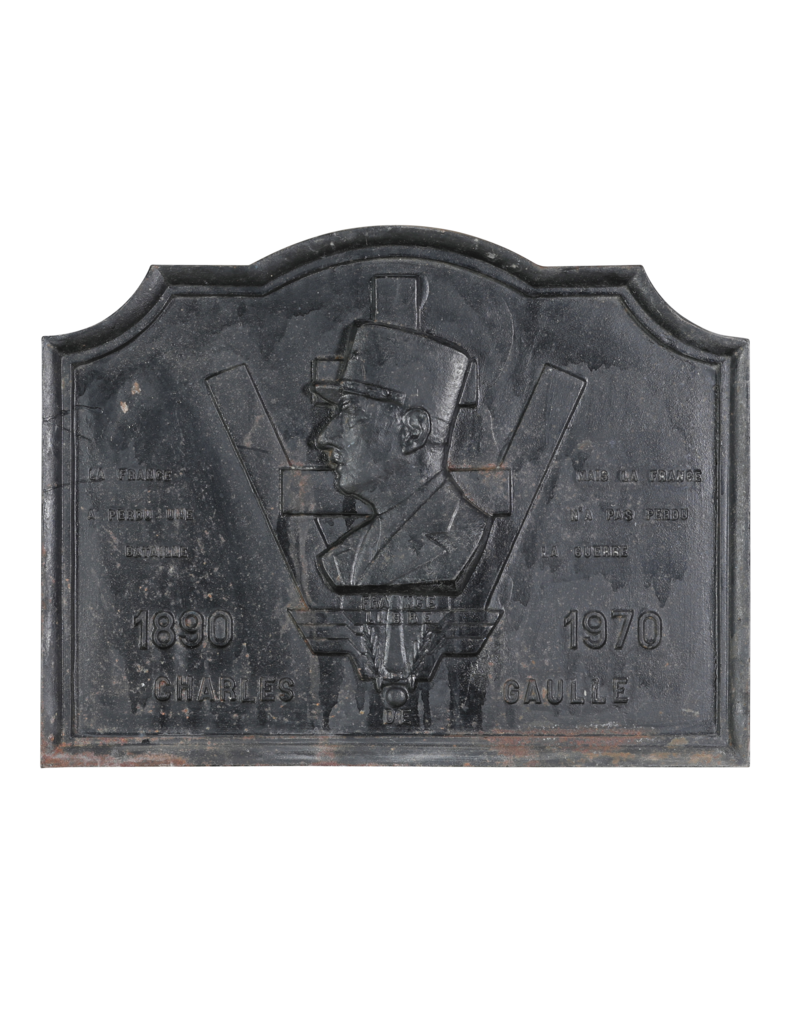 Maison Leon Van den Bogaert Plaque De Cheminée En Fonte A L’Effigie De Charles de Gaulle (1890–1970) – France Libre