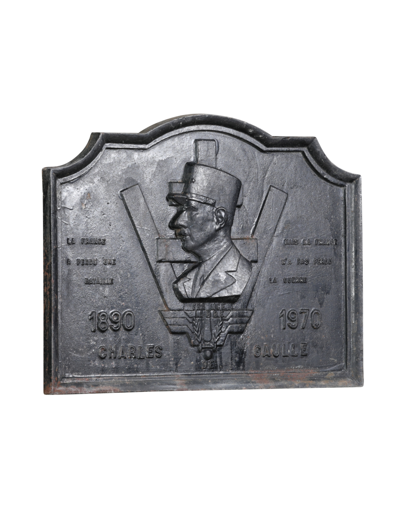 Maison Leon Van den Bogaert Monumental Cast Iron Fireplace Plate Honouring Charles de Gaulle (1890–1970) – France Libre Commemorative Plaque