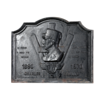 Plaque de cheminée en fonte à l’effigie de Charles de Gaulle (1890–1970) – France libre
