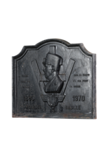 Maison Leon Van den Bogaert Monumental Cast Iron Fireplace Plate Honouring Charles de Gaulle (1890–1970) – France Libre Commemorative Plaque