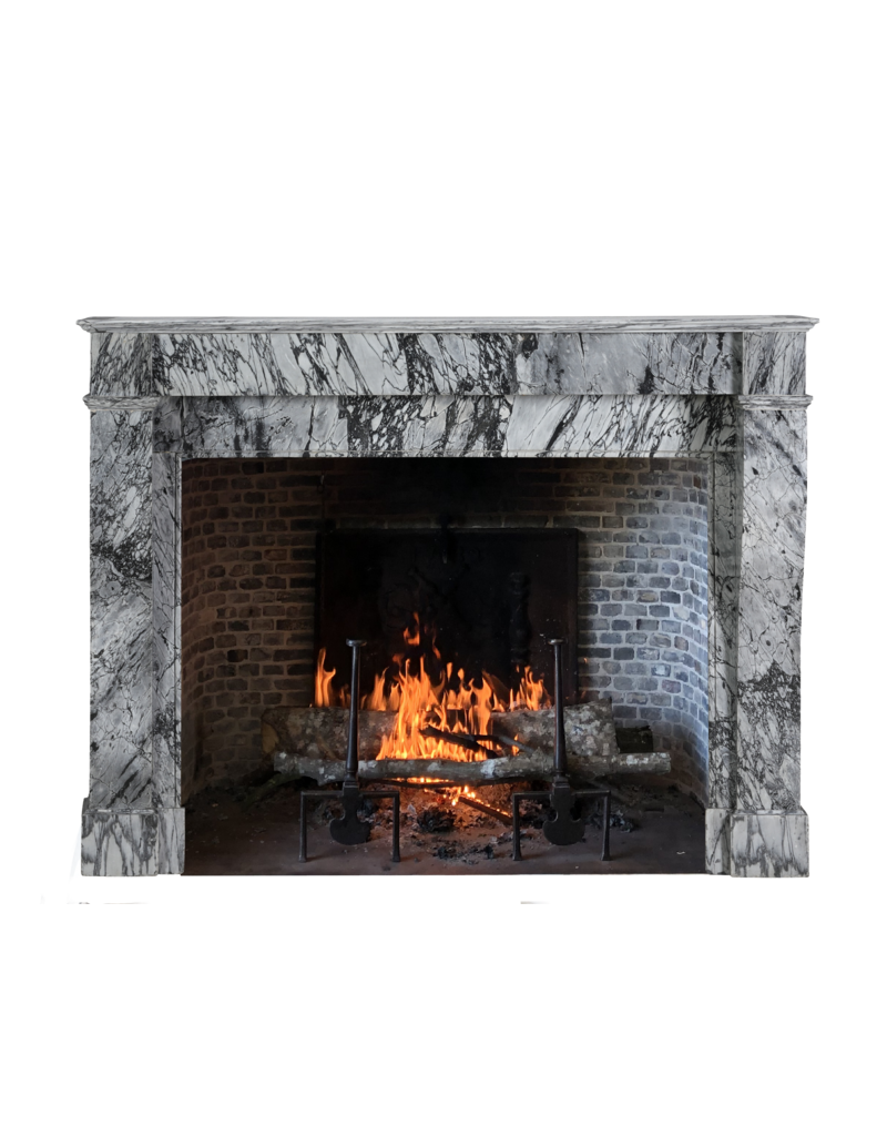 Chimenea francesa de apartamento del siglo XIX en raro mármol italiano Bleu Fleuri (Bardiglio Fiorito) – diseño minimalista y escultural