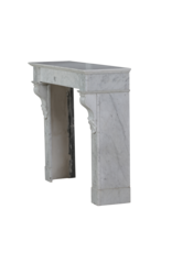 Chimenea Francesa de Apartamento en Mármol Blanco Carrara – Siglo XIX, Marco de Chimenea Antiguo, Diseño Minimalista y Escultórico