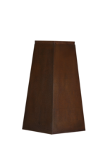 Eisensockel – skulpturaler pyramiden-/obelisken-Sockel mit warmer rostpatina für Skulptur, Vase oder Kunstobjekt
