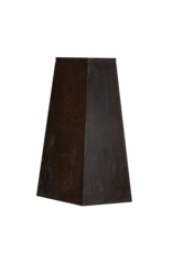 Rechteckige Eisensockel – Skulpturaler Pyramiden-/Obelisken-Pedestal mit warmer Rostpatina für Skulptur, Vase oder Kunstobjekt