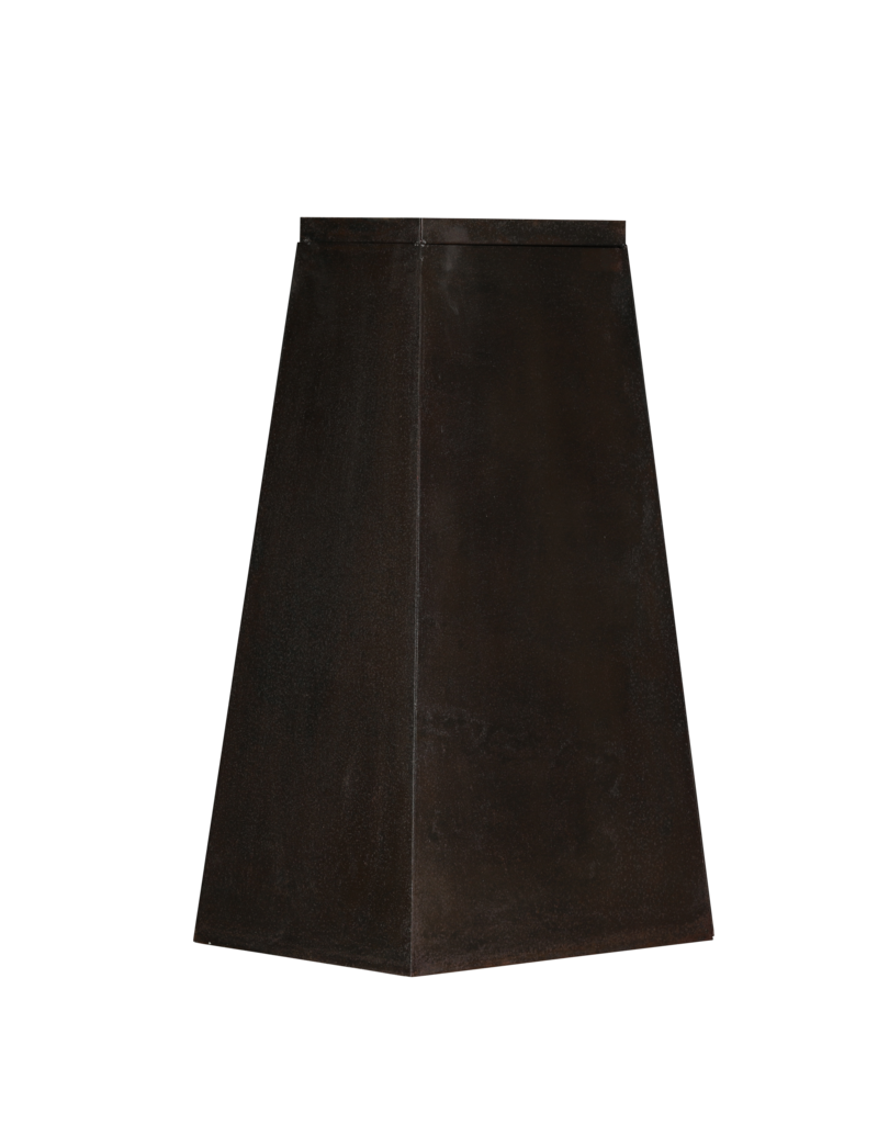 Rechteckige Eisensockel – Skulpturaler Pyramiden-/Obelisken-Pedestal mit warmer Rostpatina für Skulptur, Vase oder Kunstobjekt
