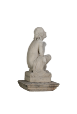 Authentische Kalksteinfigur aus dem 19. Jahrhundert – Kniendes betendes Kind – Antike Gartenstatue / Brunnenfigur – Zeitlose Andacht