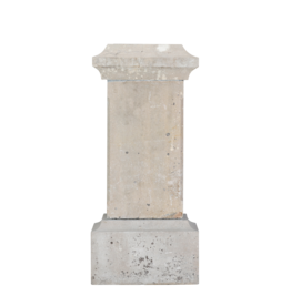 Socle Antique en Pierre – Colonne Carrée Classique (XIXe Siècle)