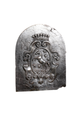 Maison Leon Van den Bogaert Auténtica Placa de Chimenea en Hierro Fundido Pulido – Siglo XVI – Escudo Nobiliario con Caballo Pura Sangre y Estrellas (94 Kg) | Placa Trasera / Decoración de Pared de Lujo