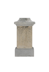 Maison Leon Van den Bogaert Pedestal De Piedra Caliza Del Siglo XIX Con Cuerpo Central Cúbico y Tapa Octogonal