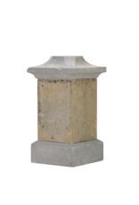 Maison Leon Van den Bogaert Pedestal De Piedra Caliza Del Siglo XIX Con Cuerpo Central Cúbico y Tapa Octogonal