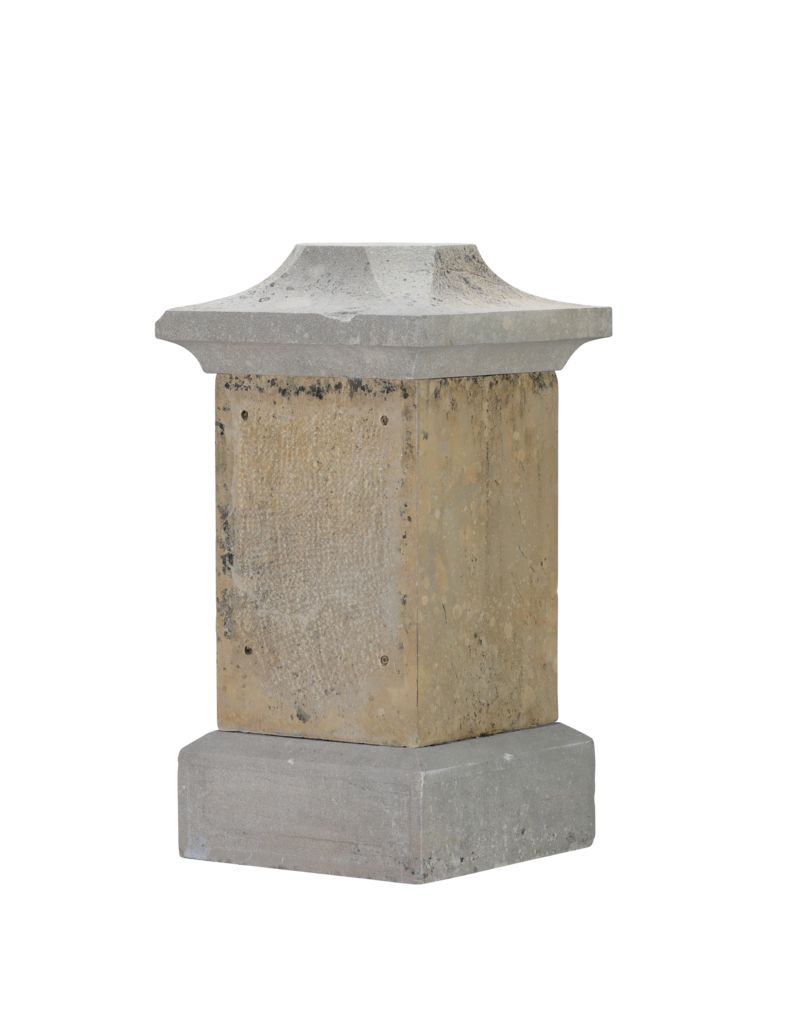 Maison Leon Van den Bogaert Pedestal De Piedra Caliza Del Siglo XIX Con Cuerpo Central Cúbico y Tapa Octogonal