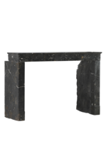 Maison Leon Van den Bogaert Chimenea auténtica en piedra fosilizada Henri II del Beaujolais con vetas doradas