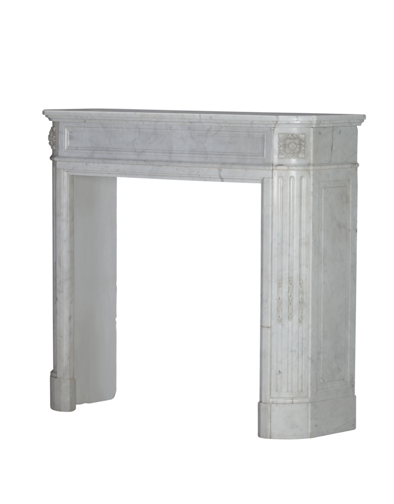 Elegant Antique Louis XVI Fireplace Surround in Carrara Marble from a Parisian Apartment – Timeless Sculptural Minimalism