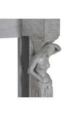 Private-Collection Monumentale Neo-Classieke Schouw met Figuratieve Caryatiden in Wit Marmer – Architecturaal Meesterwerk