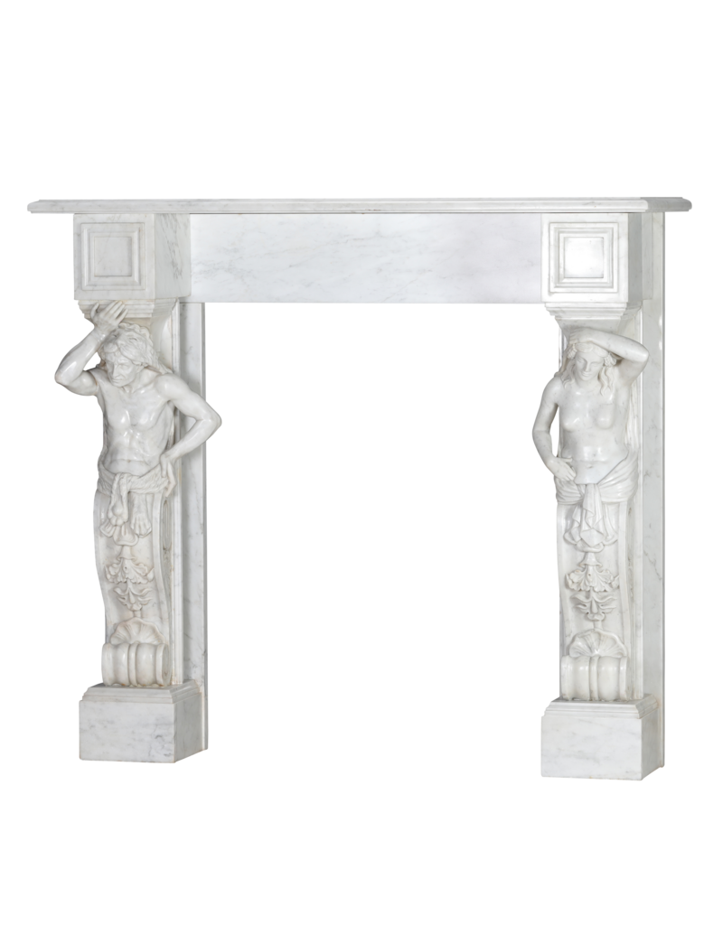 Maison Leon Van den Bogaert Monumentaler neo-klassischer Kamin mit figürlichen Karyatiden aus Carrara-Marmor – Meisterwerk