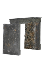 Außergewöhnlicher französischer Kamin aus oxidiertem Fossilstein aus der Beaujolais-Region, 19. Jahrhundert – Zeitloses minimalistisches Design