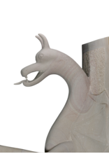 Maison Leon Van den Bogaert Exceptionnelle Paire de Dragons Gardiens Architecturaux de Style Art-Déco en Pierre Naturelle – Sculptures Monumentales