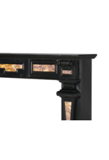 Maison Leon Van den Bogaert 19e Eeuwse Antieke Schouw in Zwart Belgisch Marmer met Spaanse Brocatelle Marmeren Inleg