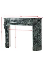Authentique Cheminée Haussmannienne en Marbre Vert du XIXe Siècle – Style Louis XVI avec Fronton Galbé et Tablette Sculpturale