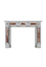 Exclusieve 19e Eeuwse Witte Marmeren Schouw met Perzisch Rood Onyx Zuilen – Luxe Antieke Sierschouw