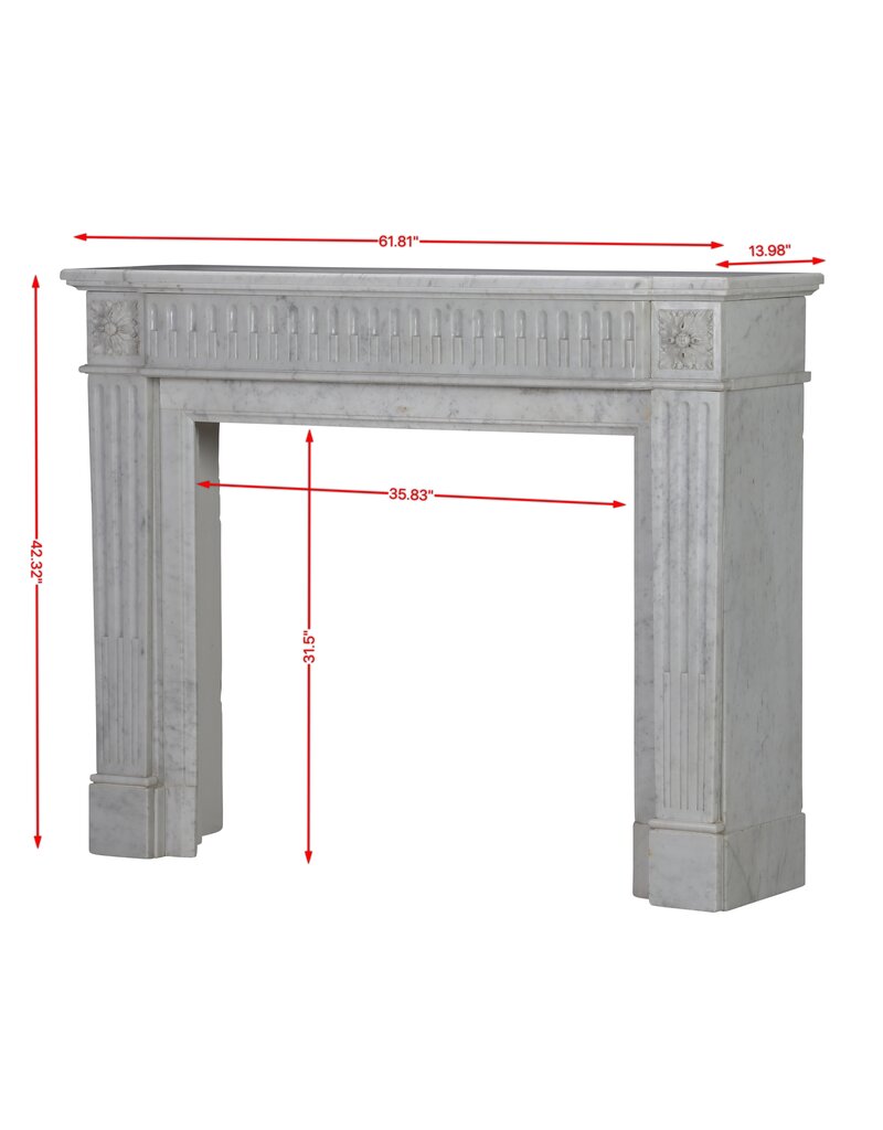 Maison Leon Van den Bogaert Superbe Cheminée Haussmannienne XIXe Siècle Style Louis XVI en Marbre Blanc de Carrare – Élégance Française Intemporelle