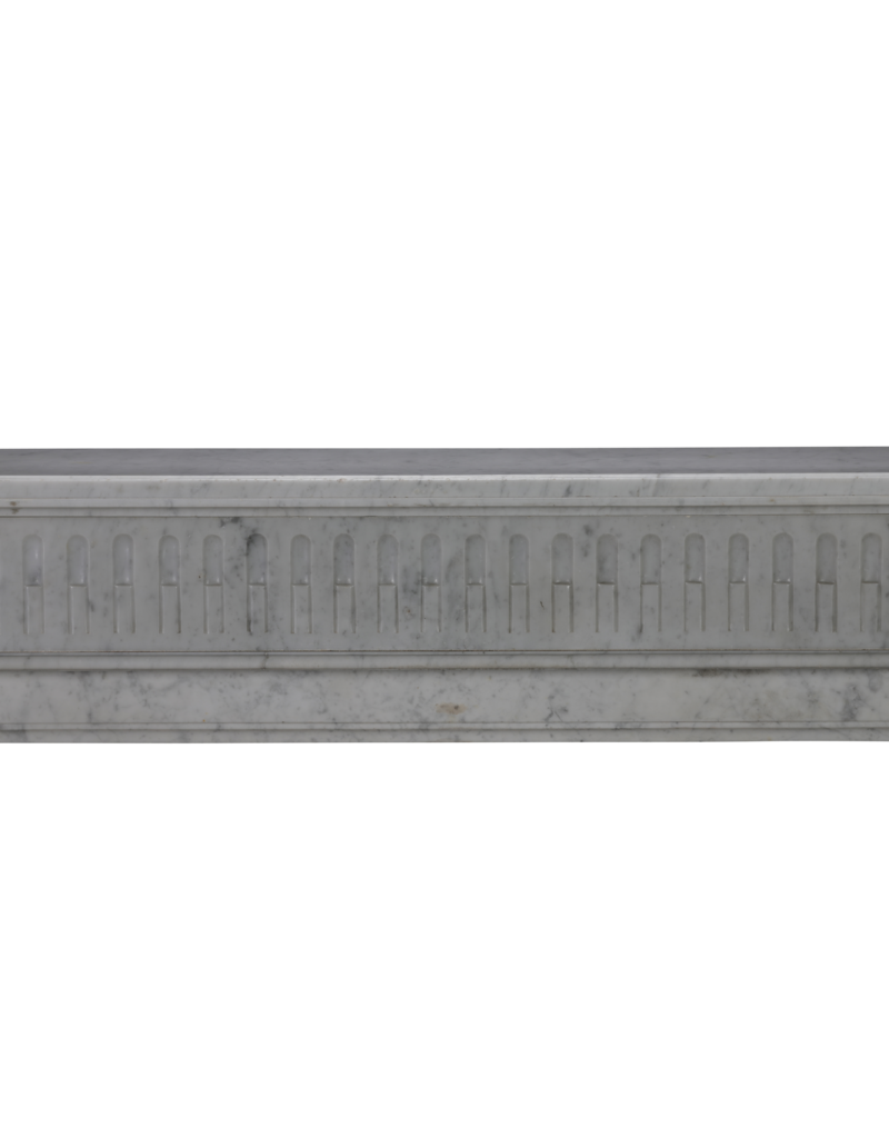 Maison Leon Van den Bogaert Exceptional 19th Century Louis XVI Style Antique Fireplace Mantel in White Carrara Marble – Elegant Haussmannian Chimneypiece