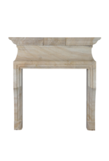 Klassische französische Louis-XIV-Kaminumrandung aus Kalkstein aus dem 20. Jahrhundert – skulpturales Minimaldesign für luxuriöses Wohnen | authentisches Kaminstück, 472 kg