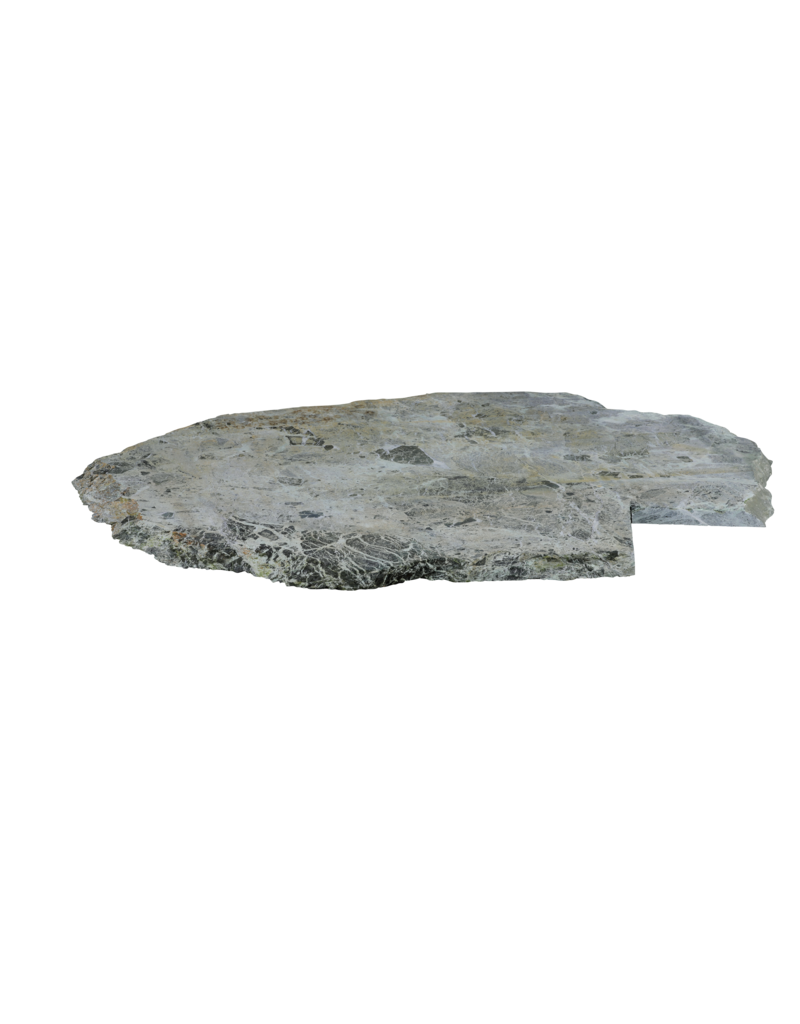 Maison Leon Van den Bogaert Zeldzaam Antiek Groen Marmer Fragment 119 x 77 cm –Tafelblad met Organische Vorm en Historische Snedesporen