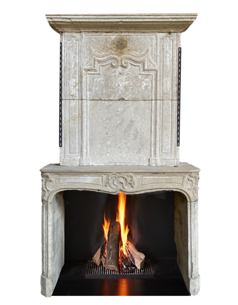 Chimenea Clásica Vintage En Piedra Caliza Con Manto Superior