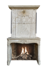 Klassische Vintage Kamin Maske Aus Kalkstein Mit Oberem Mantel