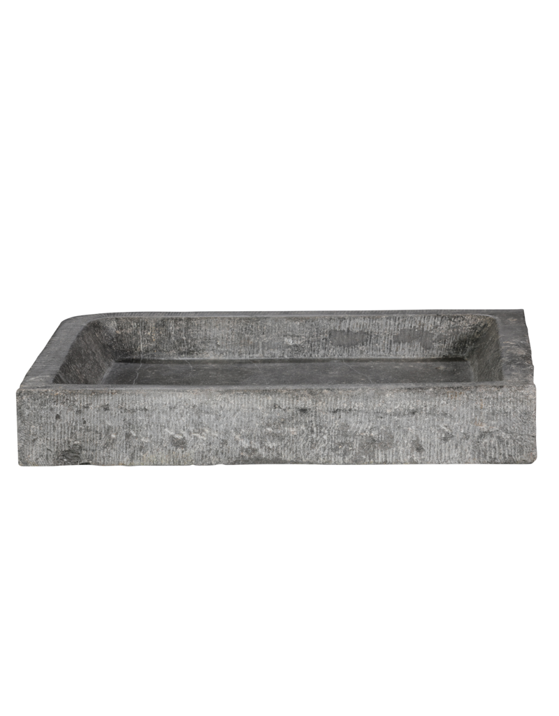 Auténtico Lavabo Antiguo en Piedra Azul Belga – Fregadero Rústico Tallado a Mano en Piedra Natural