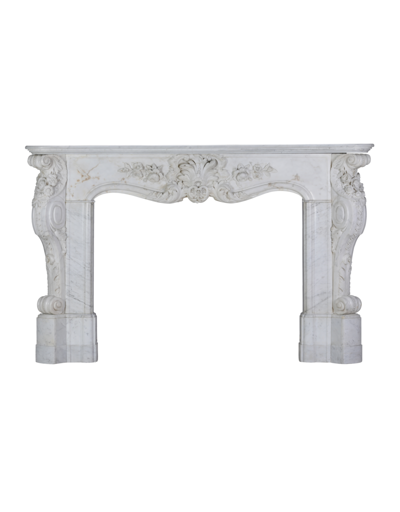 Uitzonderlijke 19e Eeuwse Victoriaanse Regency Schouw in Wit Carrara Marmer – Handgesneden Sculpturale Antieke Schouw