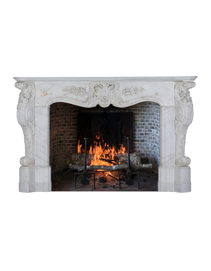 Maison Leon Van den Bogaert Excepcional Chimenea Antigua del Siglo XIX en Mármol Blanco de Carrara – Estilo Regency Victoriano Tallado a Mano