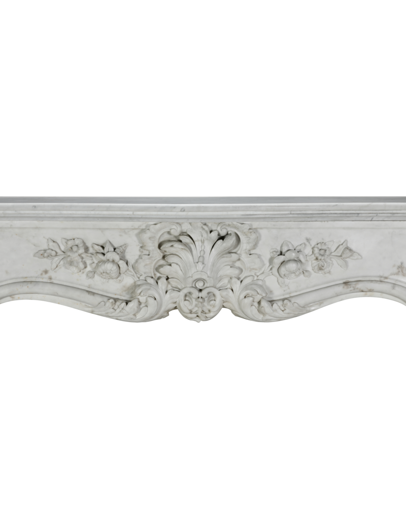 Uitzonderlijke 19e Eeuwse Victoriaanse Regency Schouw in Wit Carrara Marmer – Handgesneden Sculpturale Antieke Schouw