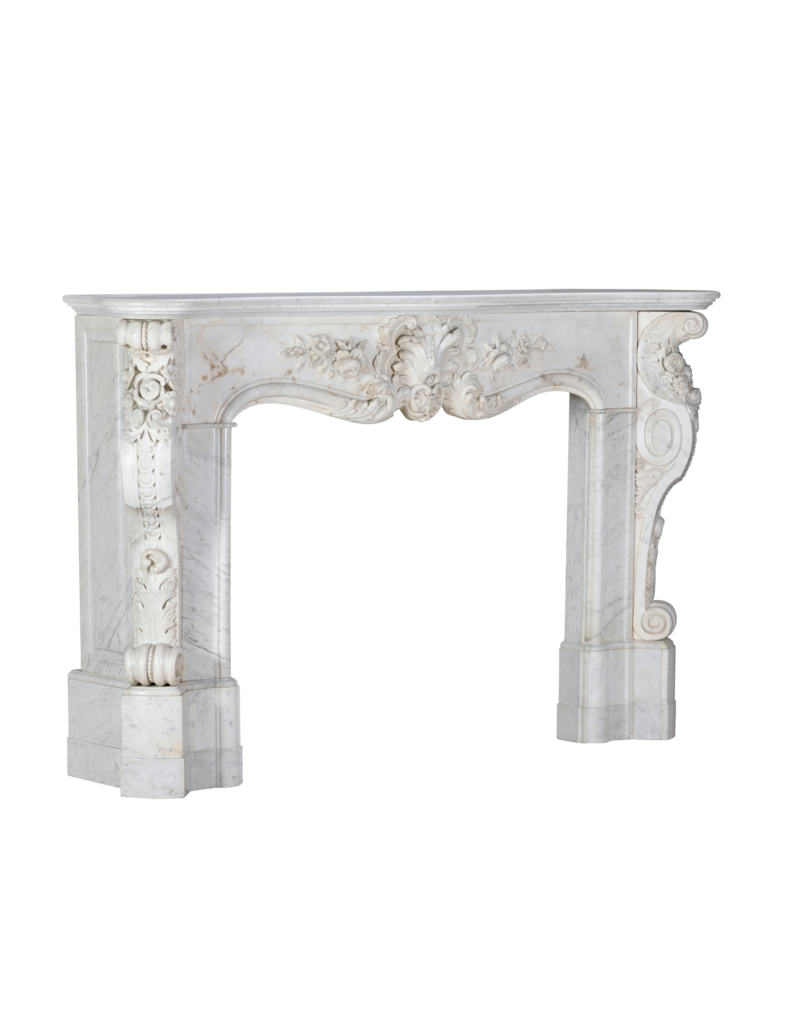 Uitzonderlijke 19e Eeuwse Victoriaanse Regency Schouw in Wit Carrara Marmer – Handgesneden Sculpturale Antieke Schouw