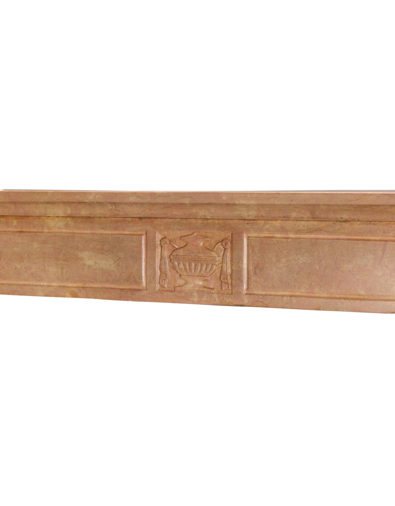 Maison Leon Van den Bogaert Cheminée ancienne Louis XVI du XIXe siècle en pierre de Bourgogne rose – Entourage sculpté main