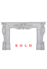 Exceptionnelle Cheminée Ancienne du XIXe Siècle en Marbre Blanc de Carrare – Style Régence Victorien Sculpté Main
