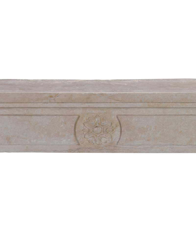 Französischer Louis XVI Kamin aus Kalkstein des 18. Jahrhunderts – antiker Steinkamin, 160 cm breit