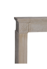 18e-eeuwse Franse Louis XVI kalkstenen schouw – antieke stenen schouwmantel van 160 cm breed
