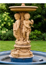 Maison Leon Van den Bogaert Monumentaler Zentralbrunnen aus Gusseisen
