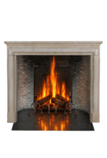 Chimenea de Piedra Marmórea de Borgoña, Finales del Siglo XX — Repisa Elegante y Compacta, 123 cm de Ancho